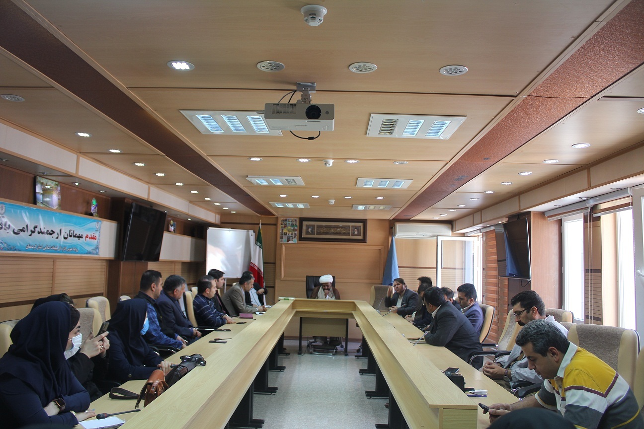 شأن مسئولان در نظام جمهوری اسلامی خدمترسانی و نشر خوبیهاست