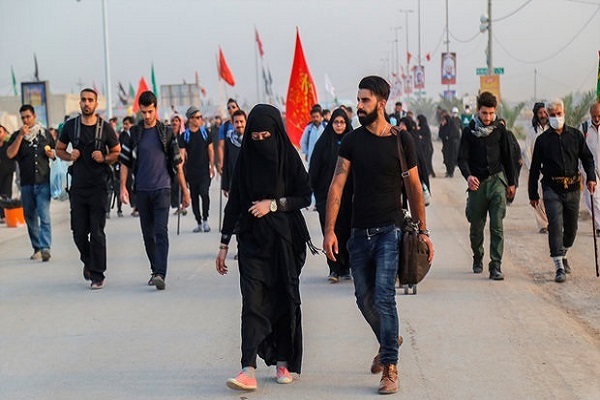 مراسم «اربعین حسینی» در کربلا از سوی بسیاری از رسانههای خارجی بایکوت شده بود مراسم «اربعین حسینی» در کربلا از سوی بسیاری از رسانههای خارجی بایکوت شده بود