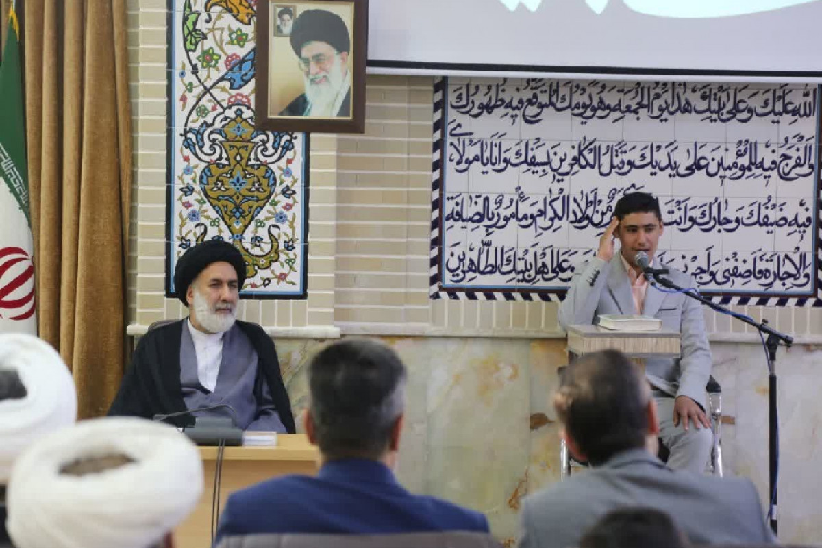 محفل قرآنی جمعی از قرآنیان در شهرکرد