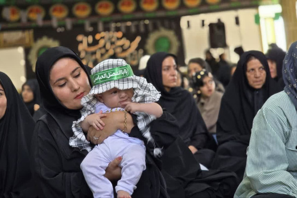 اجتماع بزرگ شیرخوارگان حسینی در بیجار برگزار شد