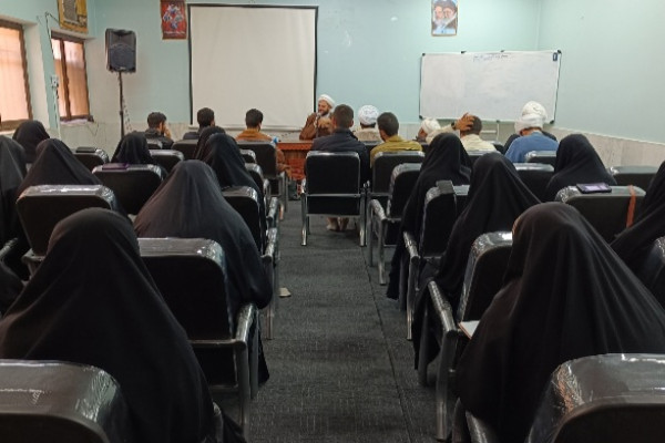 کارگاه توانمند سازی مربیان و مجریان اعتکاف در آبادان برگزار شد