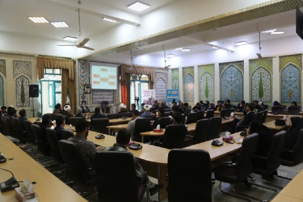محفل قرآنی جمعی از قرآنیان در شهرکرد