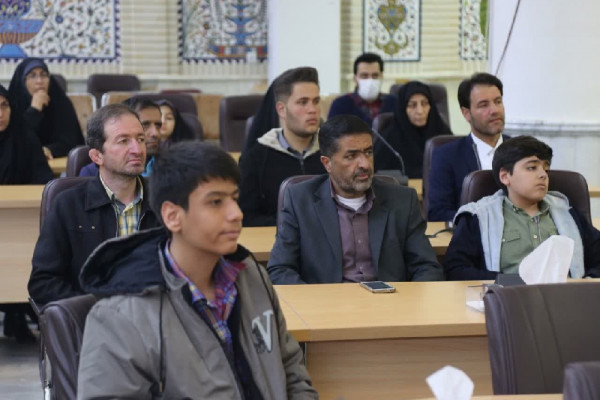 محفل قرآنی جمعی از قرآنیان در شهرکرد