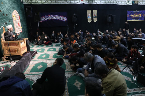 برپایی محافل عزای فاطمی در شهرکرد با عطر شهدای گمنام