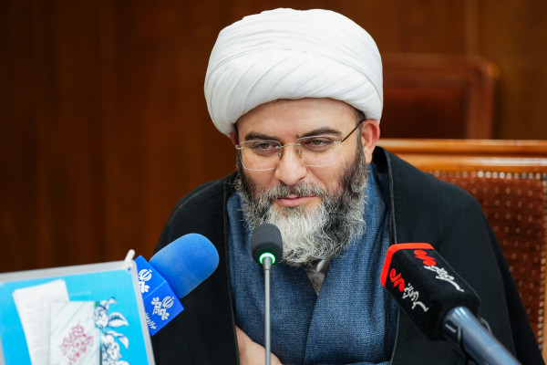 آیین رونمایی از کتاب «مکتب امام راحل و شهید»