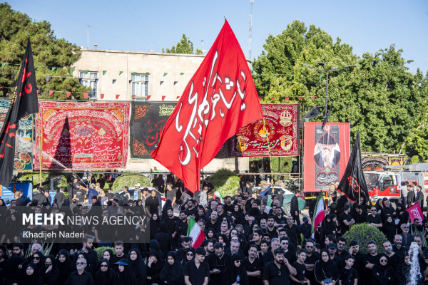 اجتماع بزرگ عاشورایی «یوم الحسین (ع)» در نصف جهان