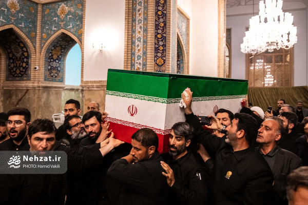 مراسم تشییع پیکر رهبر شهید انقلاب در مشهد مقدس برگزار شد