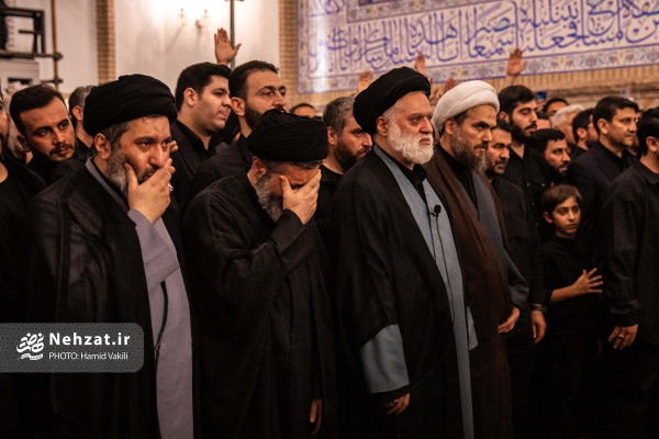 مراسم تشییع پیکر رهبر شهید انقلاب در مشهد مقدس برگزار شد