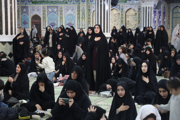 احیای شب نوزدهم ماه رمضان در مصلی شهرکرد