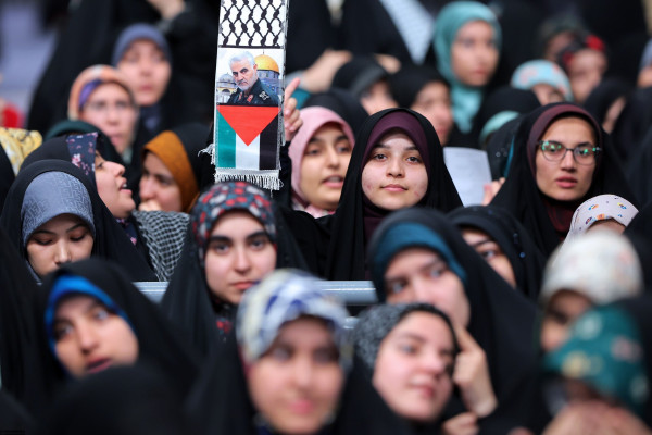 جوانان امروز، انقلاب دیروز را چگونه می‌بینند؟